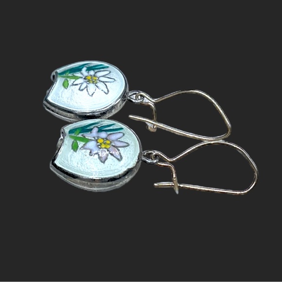 🌺Vintage Sterling & Enamel Bell Earrings - Picture 9 of 13